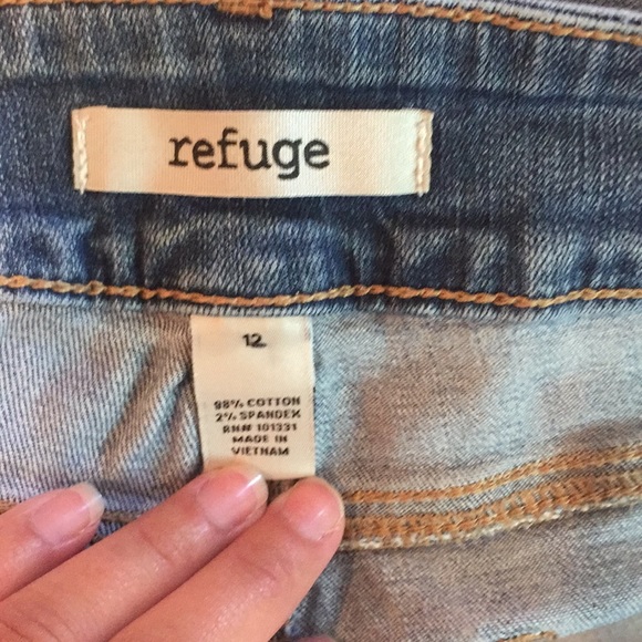 Distressed jeans - Picture 4 of 4